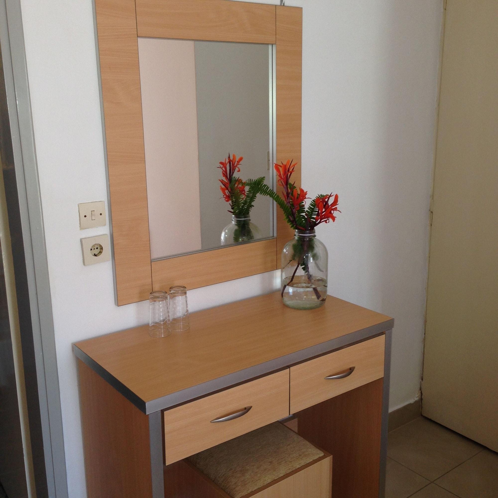 Zefyros Hotel Rhodes City Extérieur photo